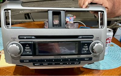2010-2013 Toyota 4Runner AM/FM/CD Radio