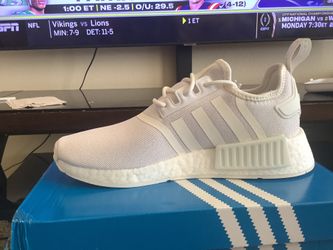 NEW YOUTH BIG KIDS WOMEN ADIDAS ORIGINALS NMD_R1 J PRIMEBLUE TRAINING SHOES  Sz 7Y= 8.5 Women for Sale in Frisco, TX - OfferUp