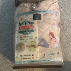 Earth Therapeutics Anti-Stress Microwaveable Comfort Booties (NEW)