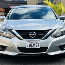 2017 Nissan Altima SR