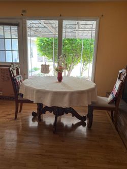 Dining table set