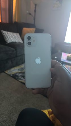 iPhone 12 white