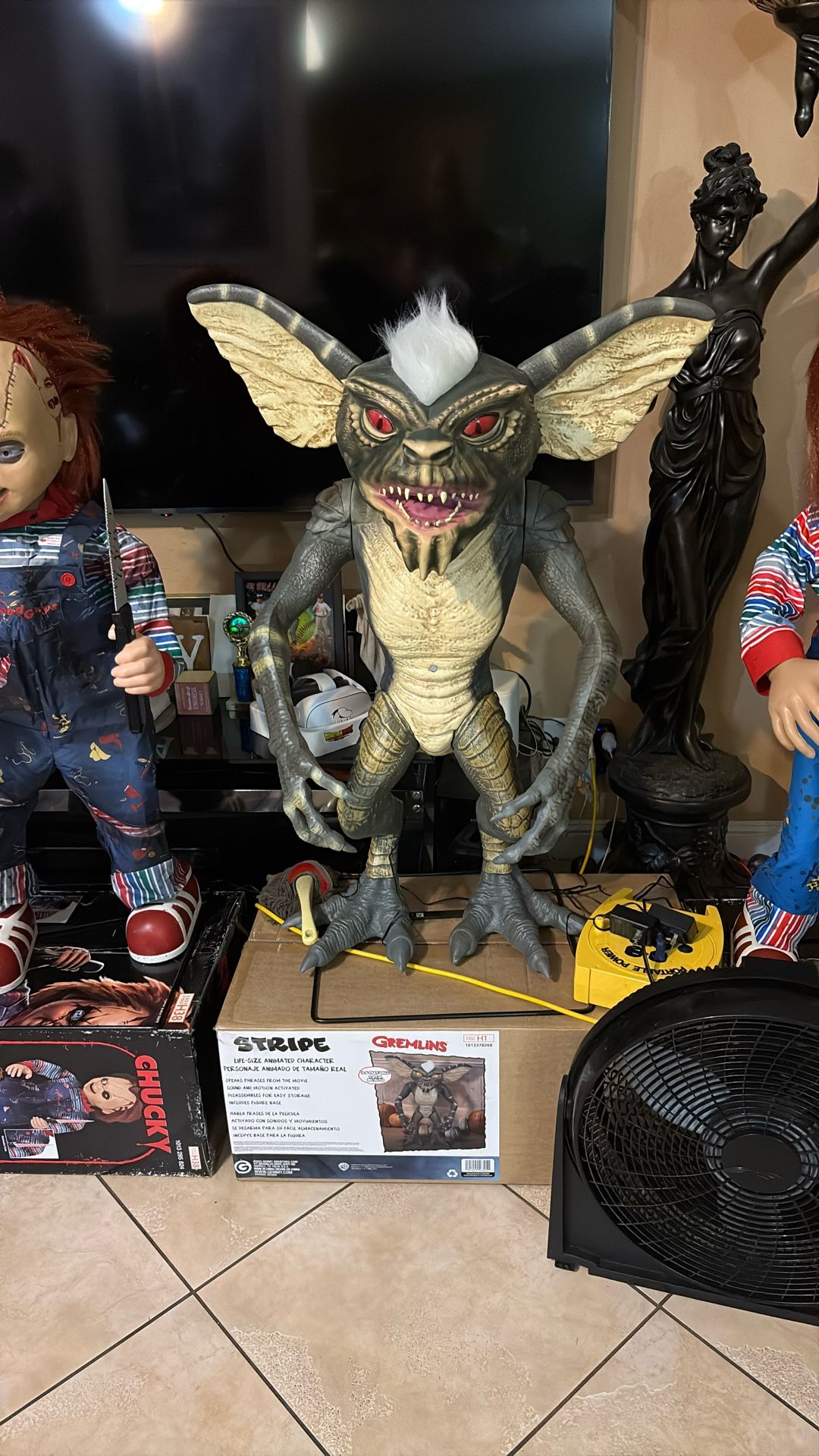 Life-Size Gremlin Talks And Moves Eyes Light Up