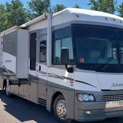 2006 Winnebago Adventurer– No Work Needed