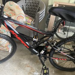 Black 18-speed Mountain Bike 