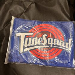 Tune squad Jersey Xl