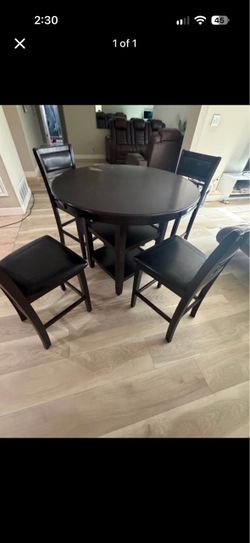 Dining set