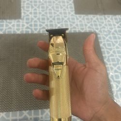 Gold Babyliss Trimmers