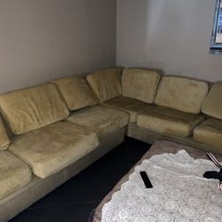 Sectional Couch 