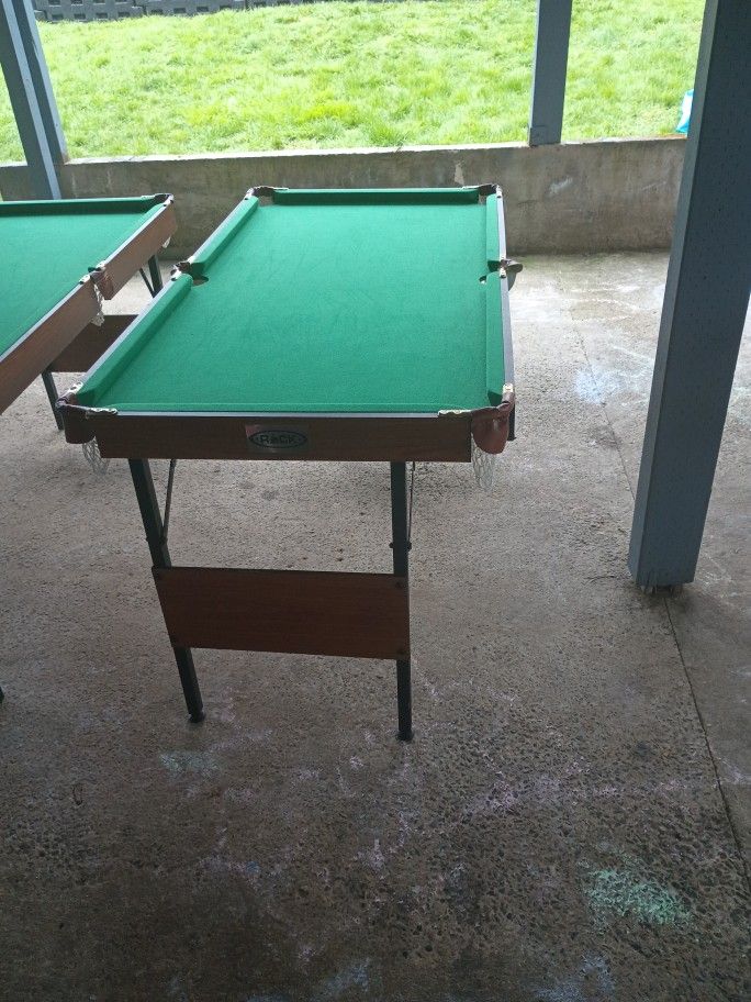 Portable Pool Table 