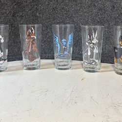 Vintage 1973 Warner Bros Looney Tunes Pepsi Collector Series Glass Lot of 7
