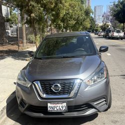 2020 Nissan Kicks