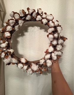 Cotton wreath