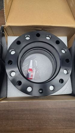Black Wheel Spacers with Lug Bolts