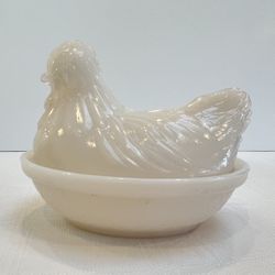 Vintage Milk Glass Hen on Nest Covered Dish | Bowl