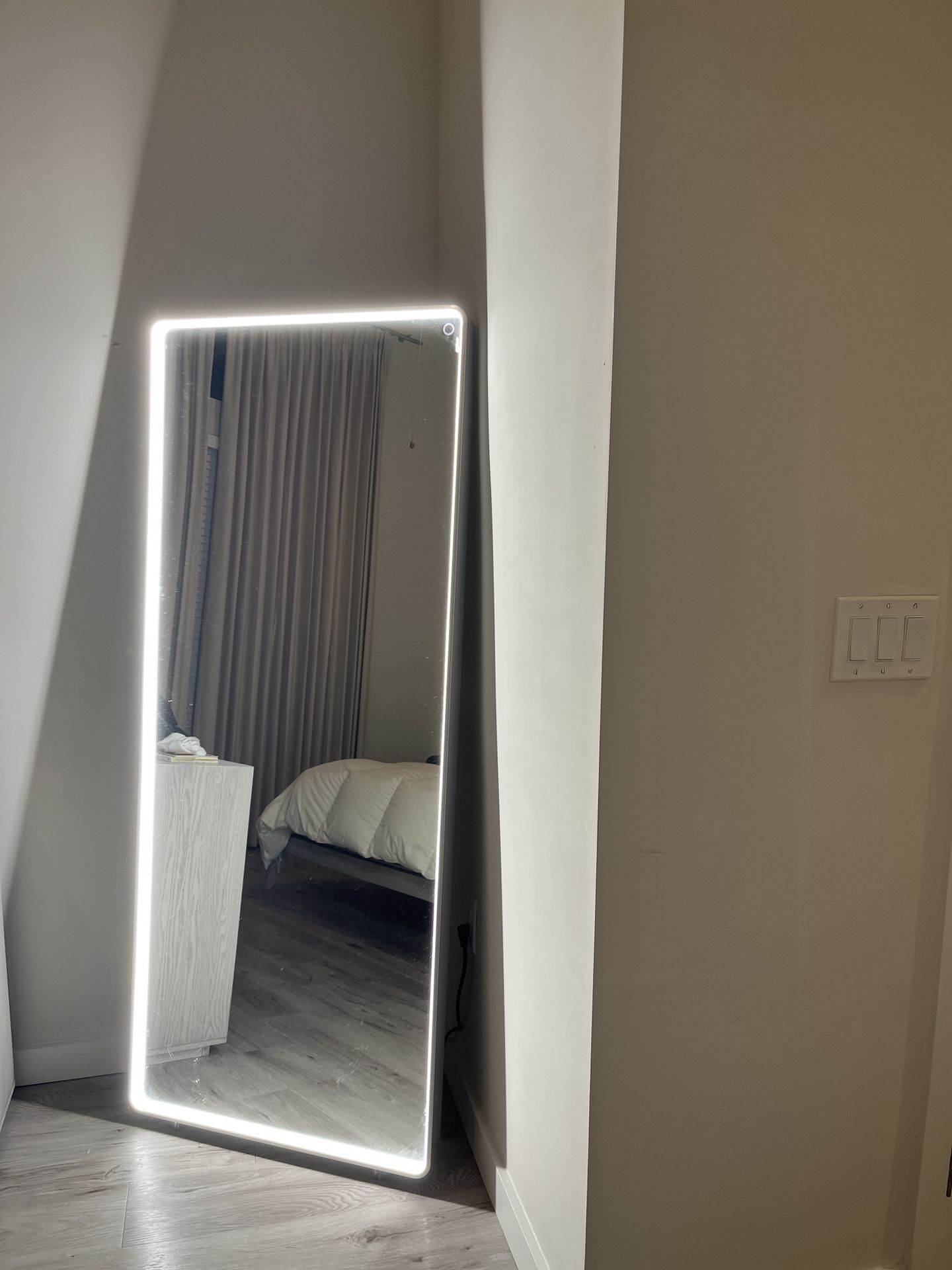 Floor LED Mirror for Sale in St. Petersburg, FL OfferUp