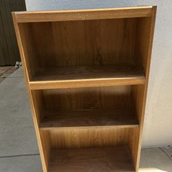 Minimal Display Shelf