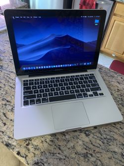 MacBook Pro 13” 2.9 i7 8GB RAM 500GB SSD w/Final Cut Pro X, Logic Pro X and Office Suite