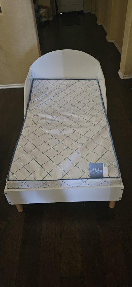 Toddler kid bed