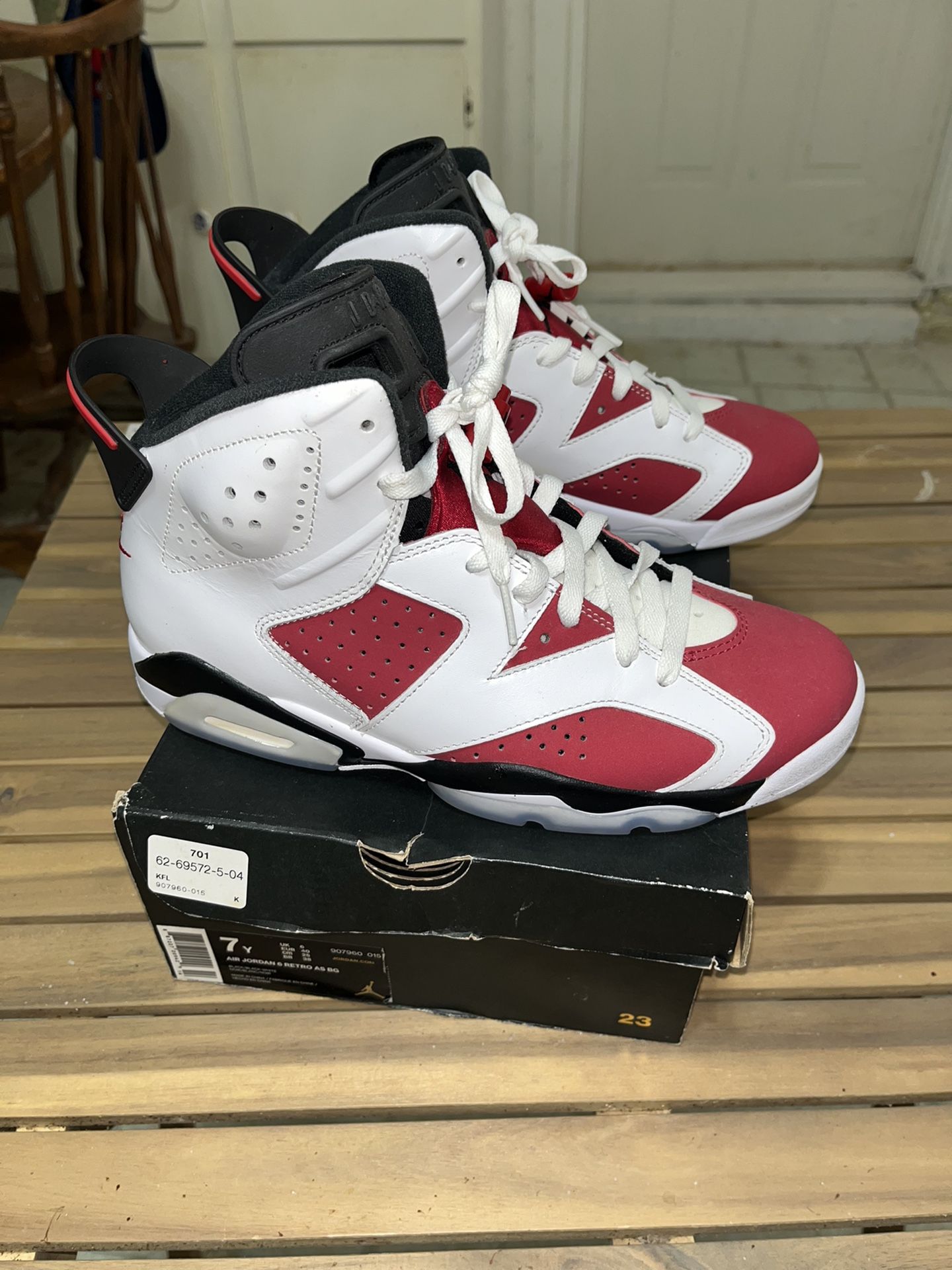 Jordan 6 Retro Carmines📲✅ For Sale Size 8.5 Men