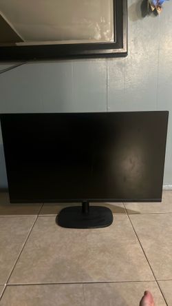 ONN 32 inch monitor WITH CABLE