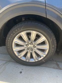 255 55 r20 tires
