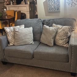 Grey couch set priced to sell￼