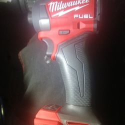 Milwaukee impact driver surge  m18 fuel