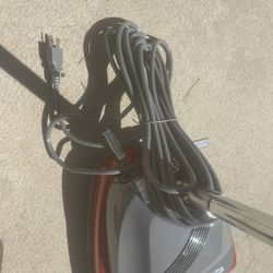 NEW/Commercial Vacuum 