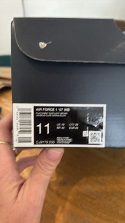 Nike Air Force 1 07 NIB size 11