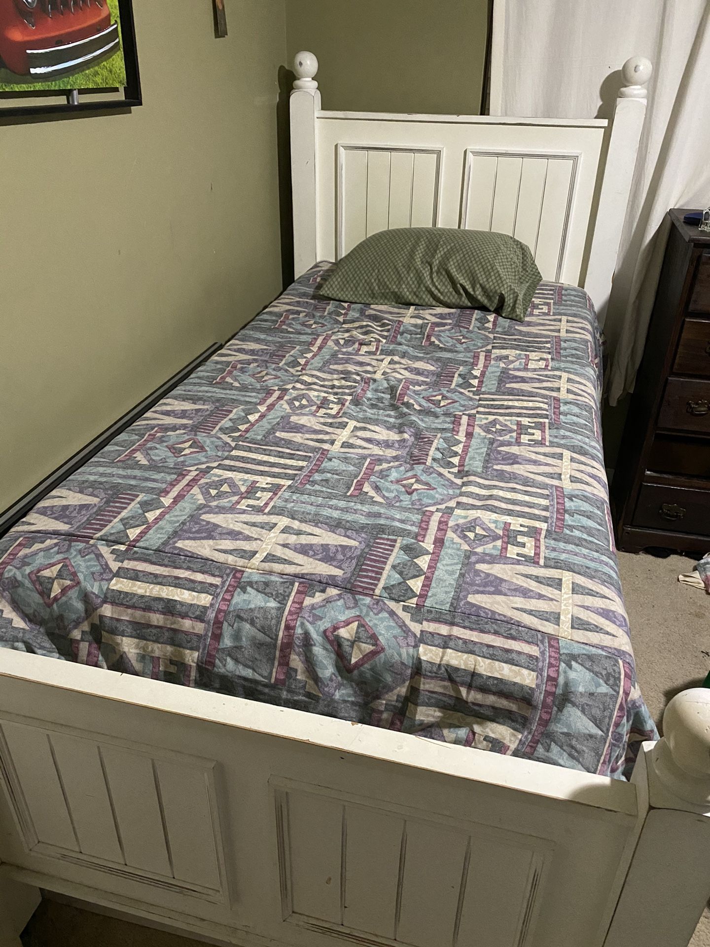 Twin bed