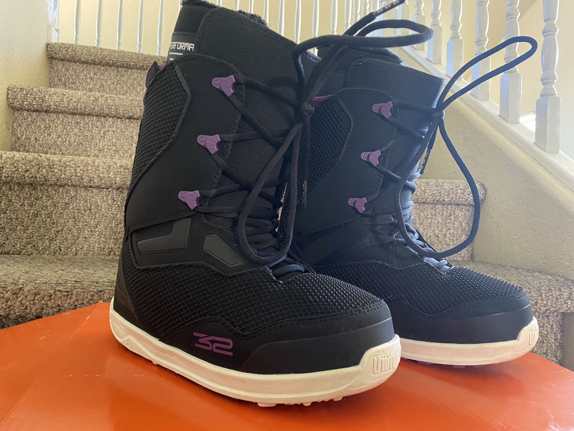 NEW THIRTYTWO WOMENS LASHED TM2 SNOWBAORDING BOOTS