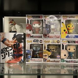 Goku And 6 Funko Pops And Ryu Collectibles