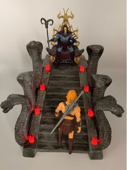 Masters of The Universe Skeletor on Throne with HE-Man
