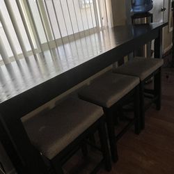 Bar Table With Chairs 