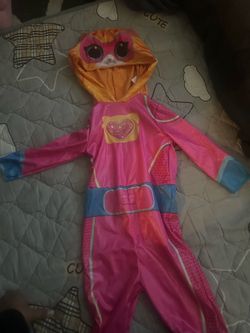 Costume