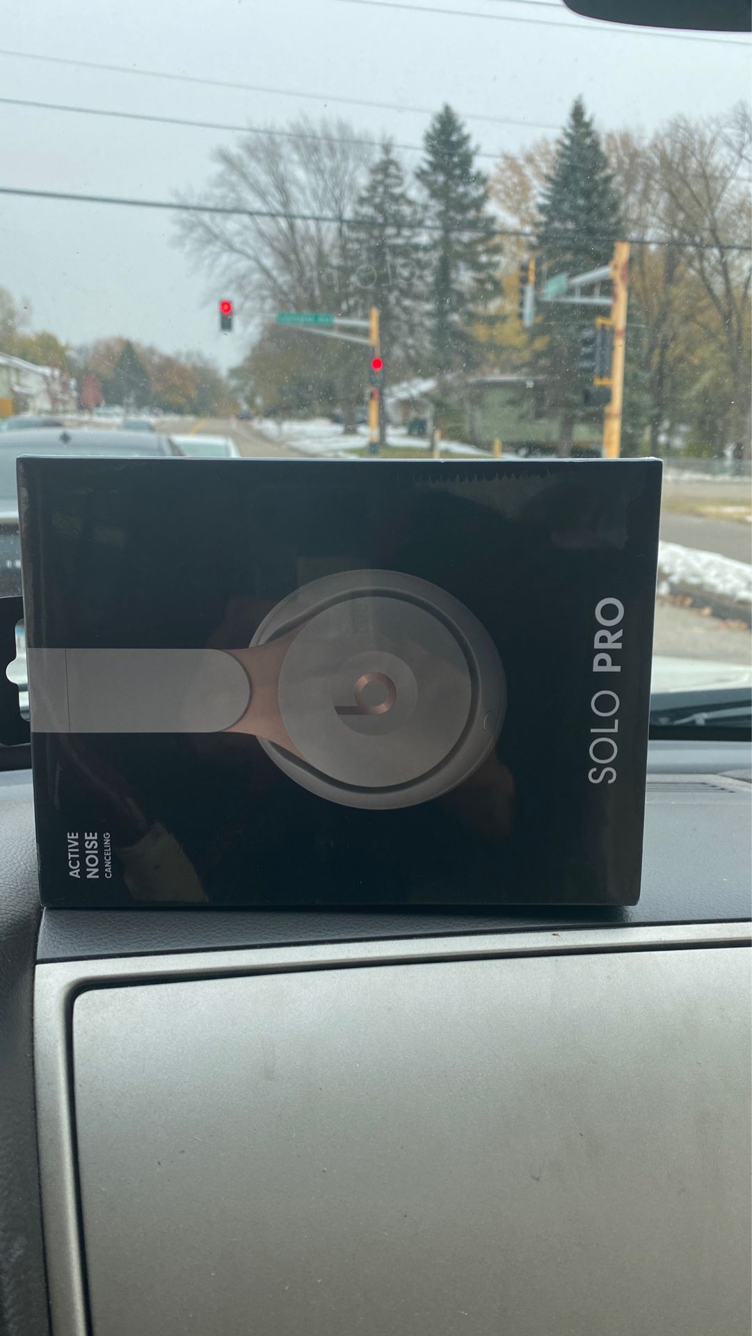Beats solo pro new in box