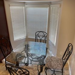 Perfect kitchen table