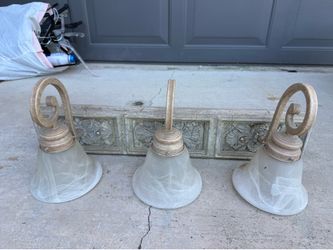 Rustic 3-Light Bathroom Vanity Fixture