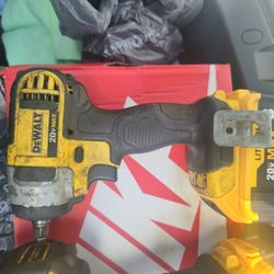 Dewalt 1/2 And 3/8 Impact Wrench With 2 New Batteries Amd Charger 