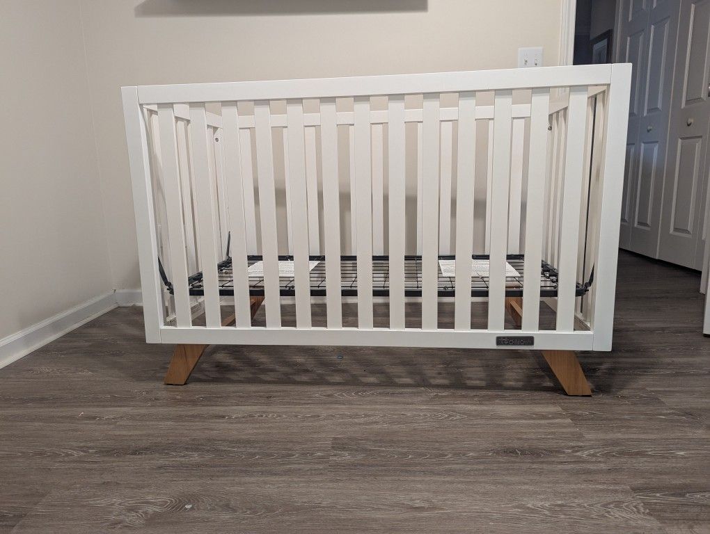 Crib + Mattress