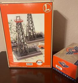 Lionel Trains Oil Derrick And Great Northern Rotary Snow Plow Engine