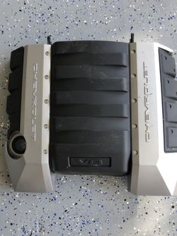 Camaro v8 engine cover