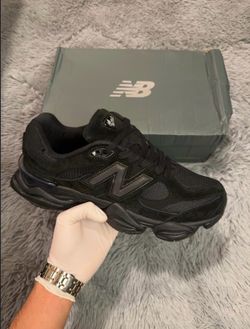 New Balance Triple Black 9060 Shoes