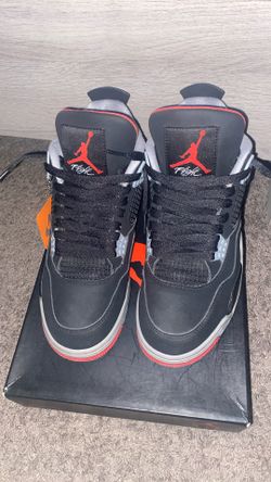 Jordan 4 Breds
