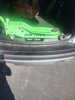 Daytona Long reach 3ton jack. Green, low profile, foot peg, rapid pump