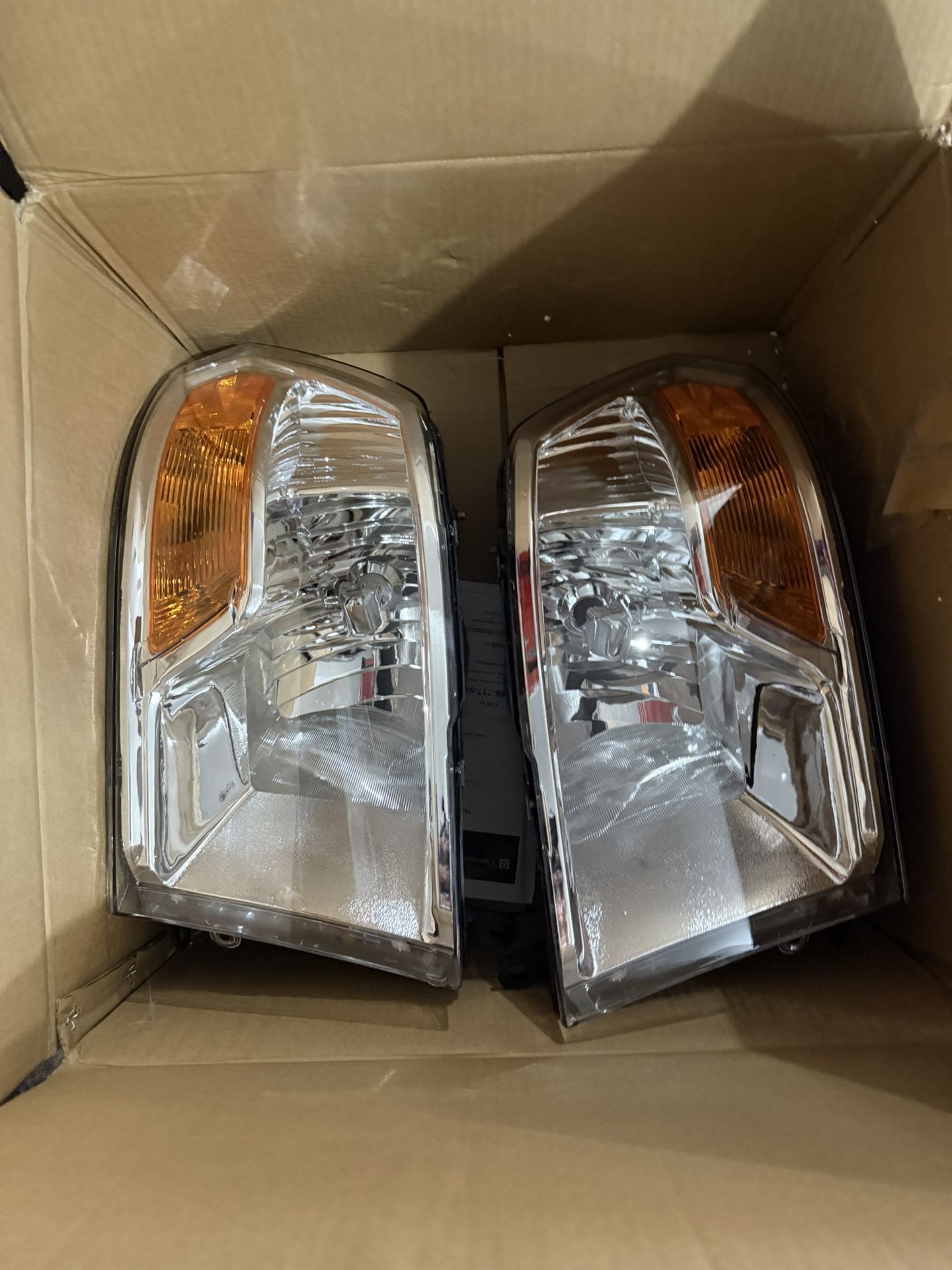 2010 Ram 1500 Headlights.