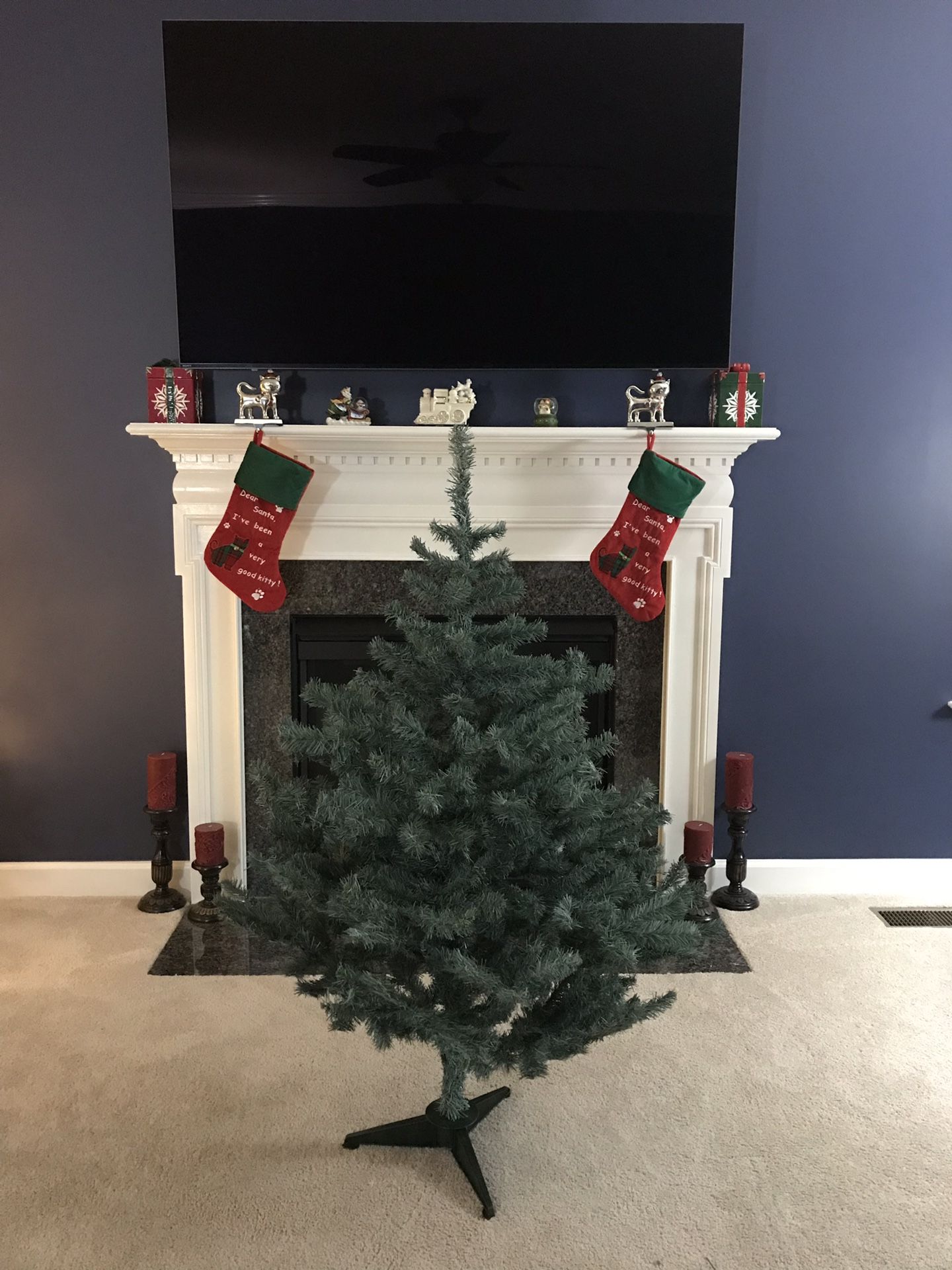 Christmas Tree - artificial