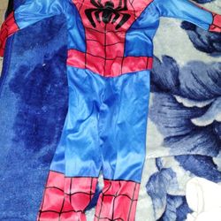 Spiderman Halloween Costume & Shawl 