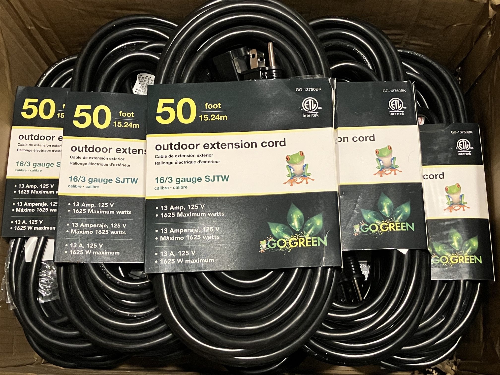 50 ft GoGreen Power Inc. (GG-13750BK-M) 16/3 SJTW Outdoor Extension Cord, Green, 50ft. Go Black